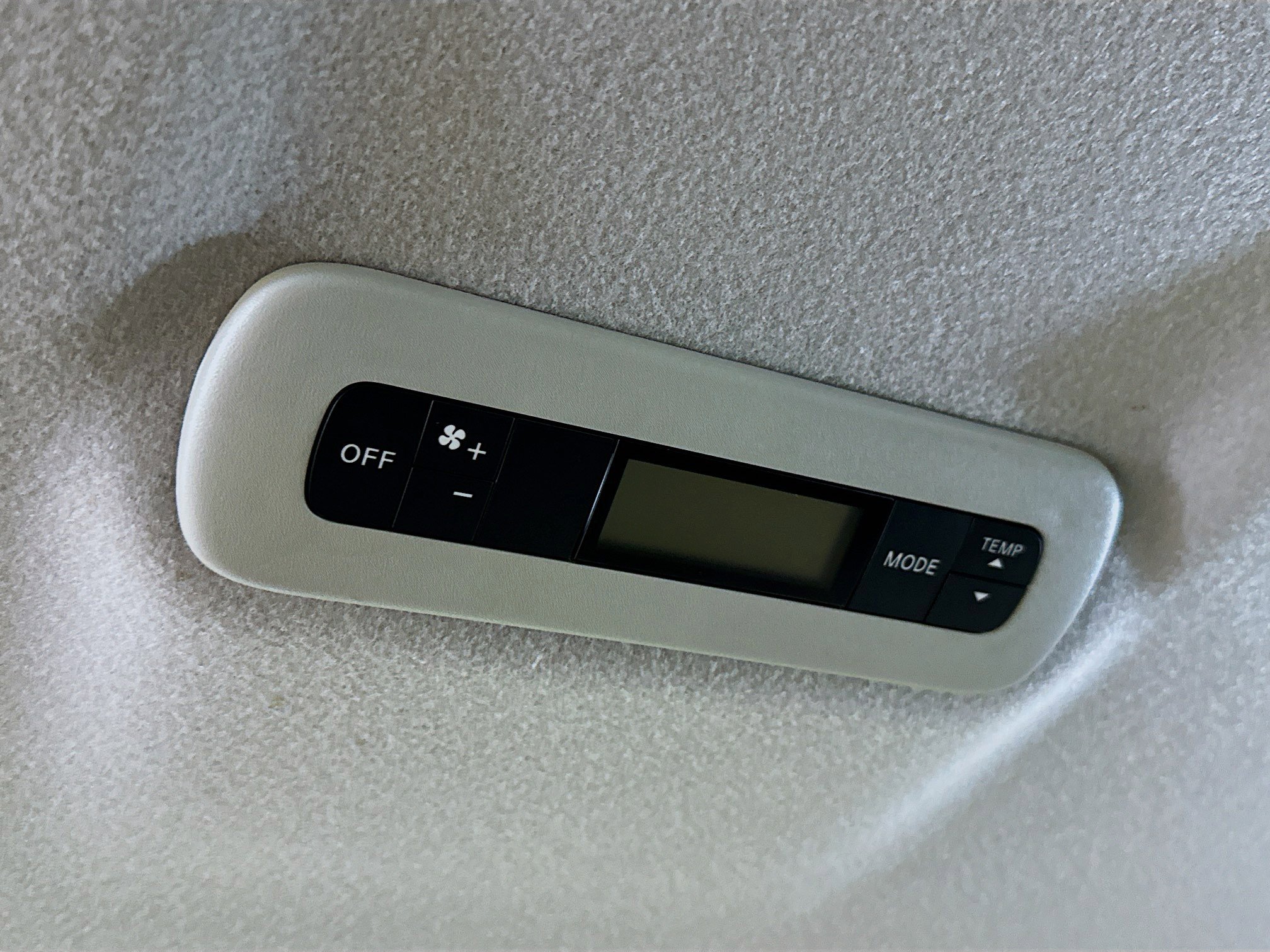 Used 2012 Nissan Quest S image 23