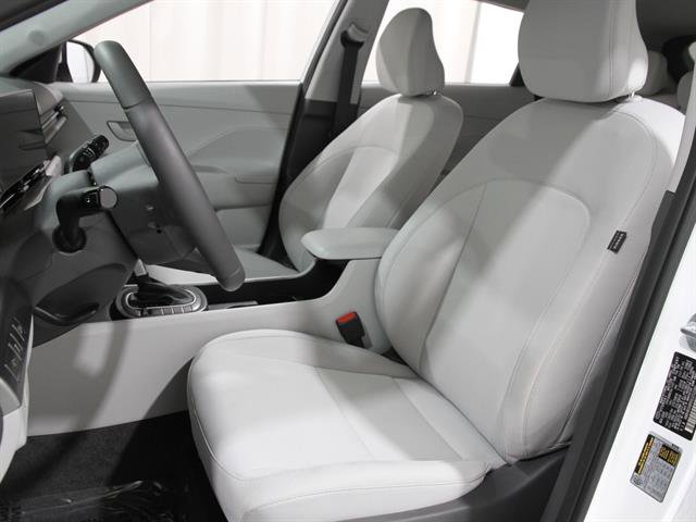 Certified 2025 Hyundai Kona SEL image 5