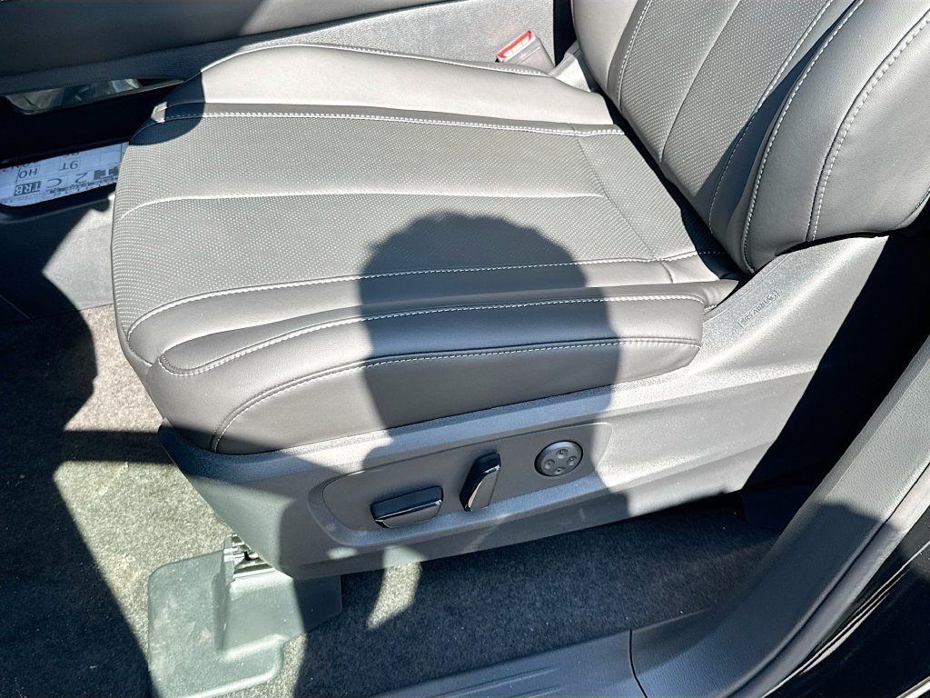 Used 2027 INFINITI QX60 Pure w/ Cargo Package FWD image 20
