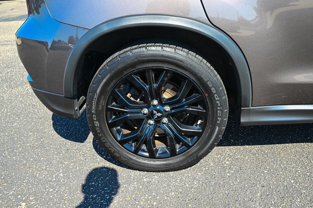 Used 2018 Mitsubishi Outlander Sport LE FWD image 14