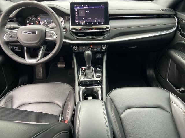 Used 2024 Jeep Compass Limited image 15