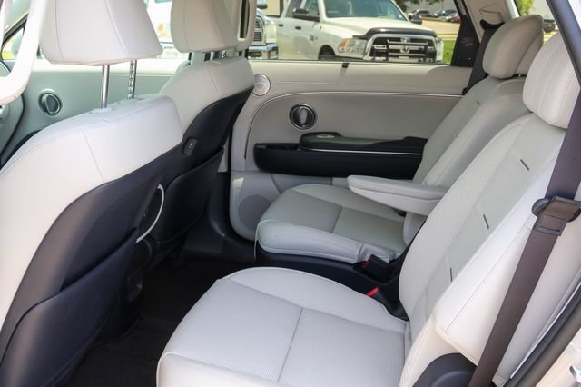 New 2026 Hyundai Palisade Calligraphy FWD image 17