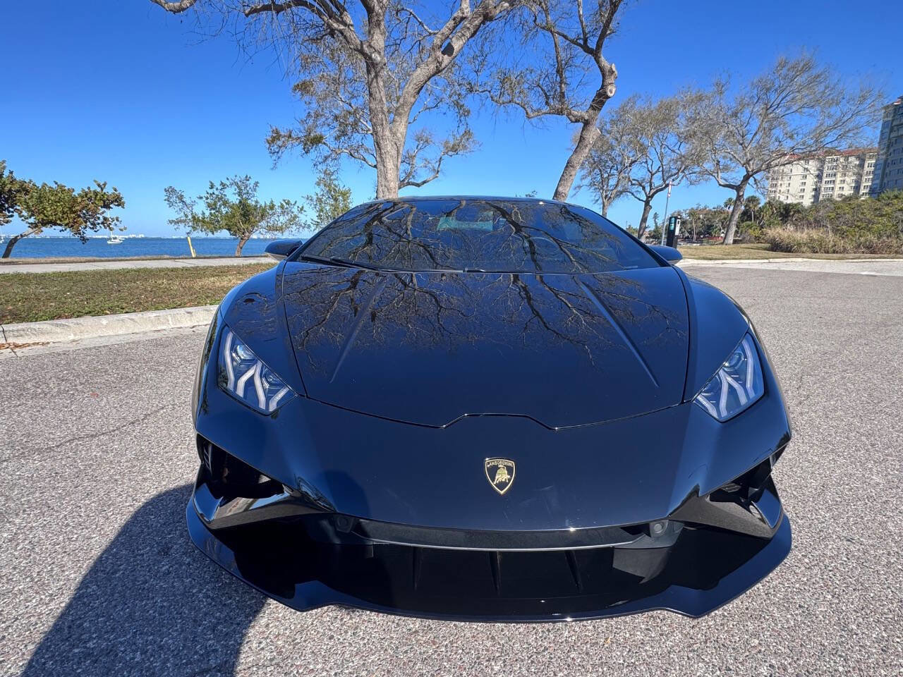 Used 2022 Lamborghini Huracan EVO image 24