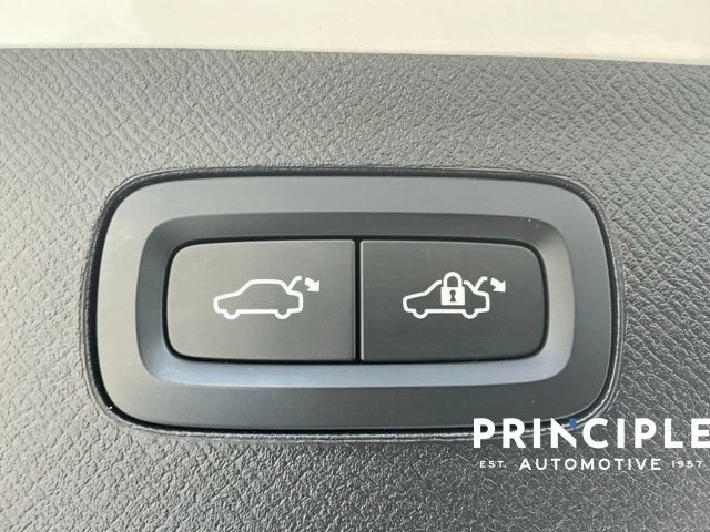 Certified 2022 Volvo XC90 T6 Momentum AWD/4WD image 26