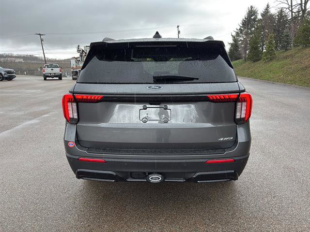 New 2026 Ford Explorer ST-Line w/ ST-Line Street Pack image 3
