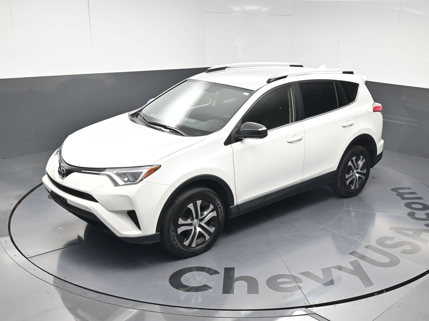 Used 2016 Toyota RAV4 LE AWD/4WD image 29