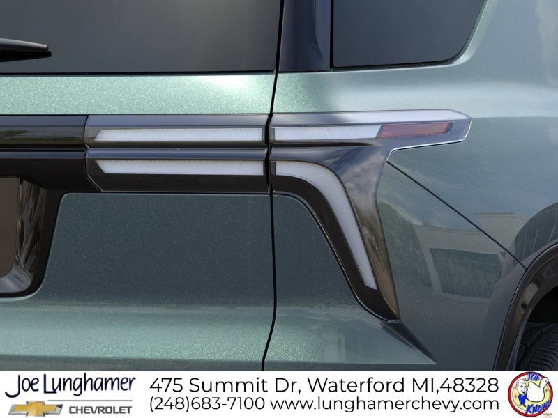 New 2027 Chevrolet Traverse RS w/ LPO, Floor Liner Package AWD/4WD image 11
