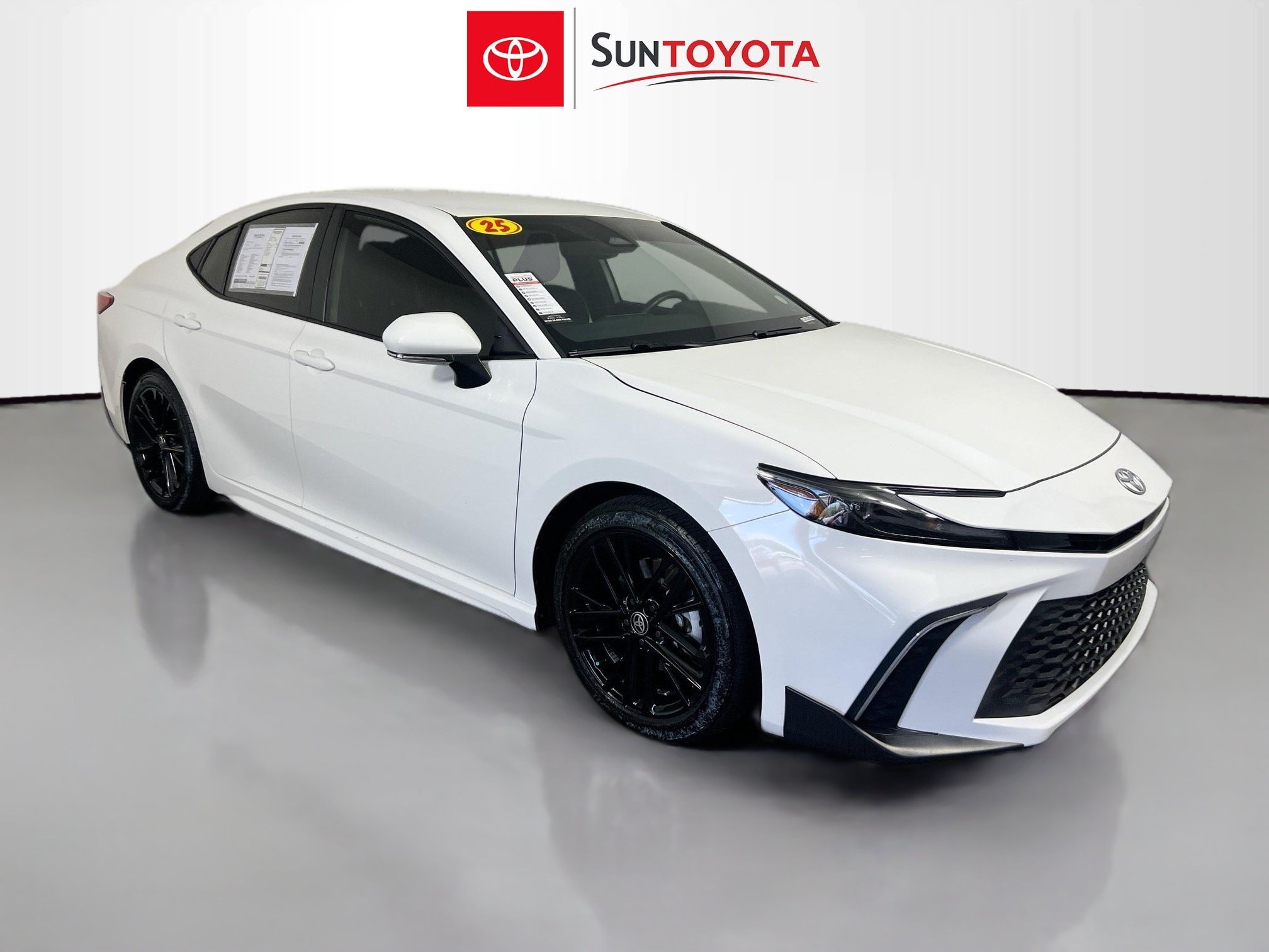 Used 2025 Toyota Camry SE