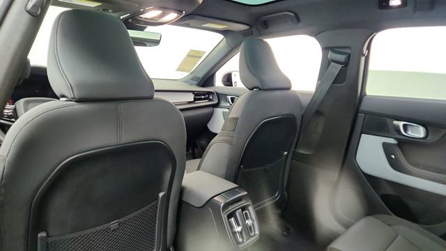 Used 2024 Polestar Polestar 2 image 29