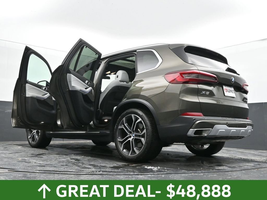 Used 2023 BMW X5 xDrive40i w/ Premium Package image 71