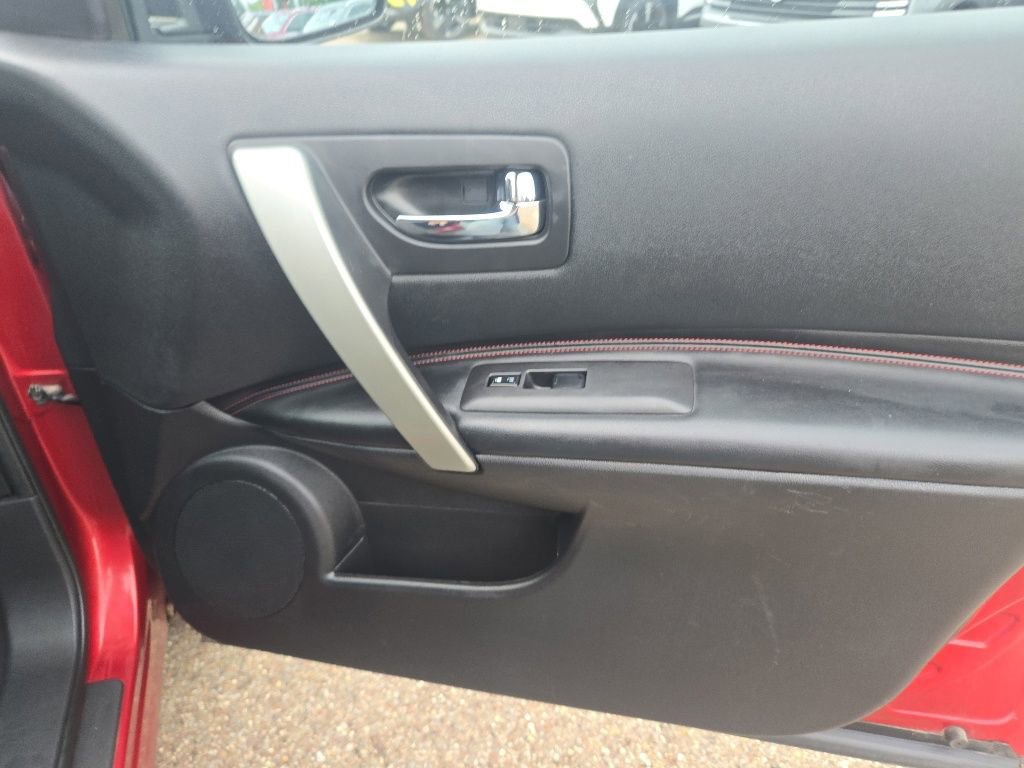 Used 2012 Nissan Rogue SL AWD/4WD image 24