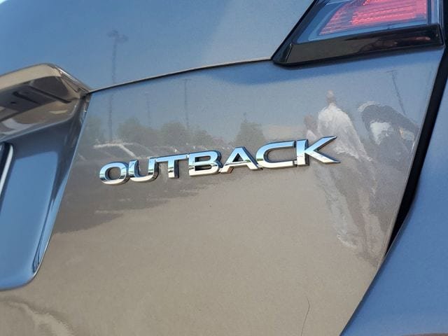 Used 2021 Subaru Outback Limited w/ Popular Package #2 AWD/4WD image 9