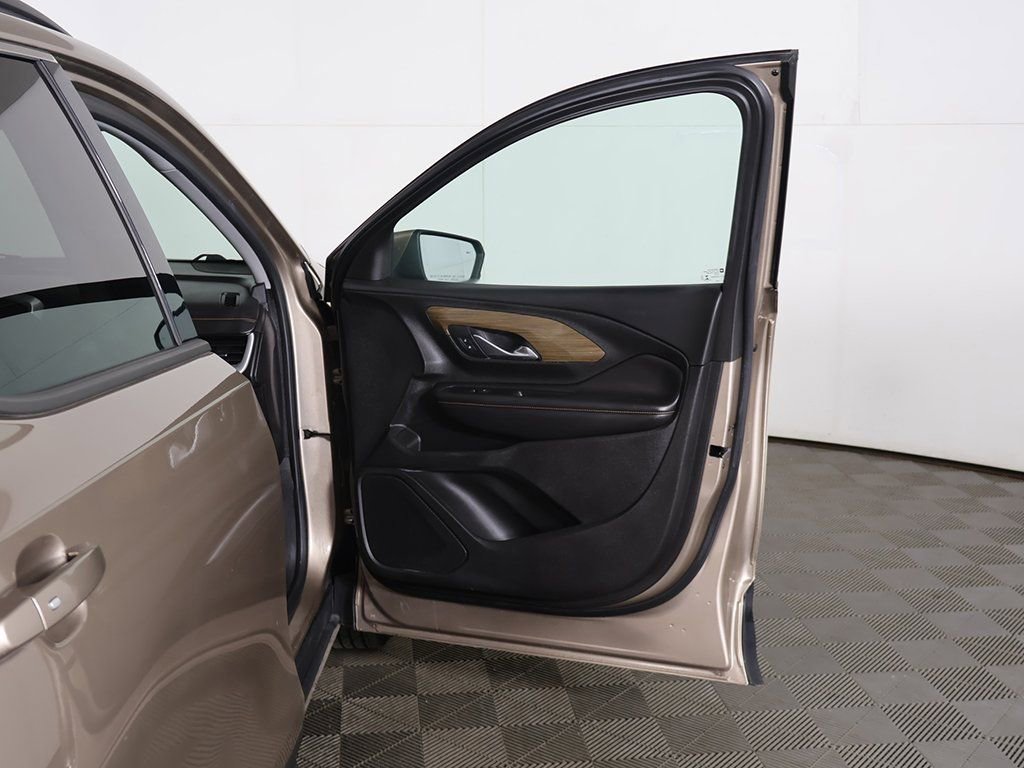 Used 2018 GMC Terrain SLE w/ Driver Convenience Package image 16