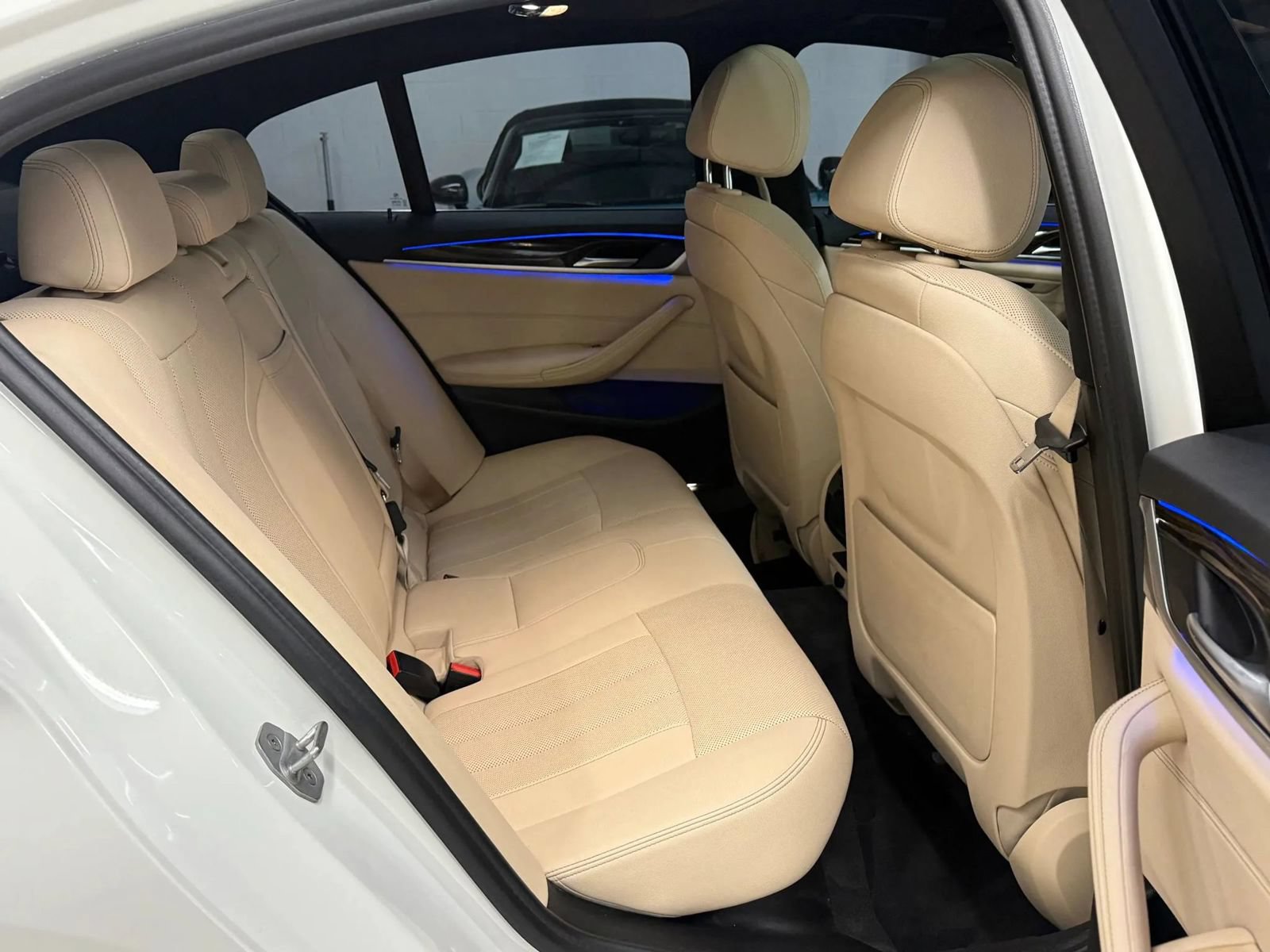 Used 2021 BMW 530i w/ Convenience Package RWD image 21