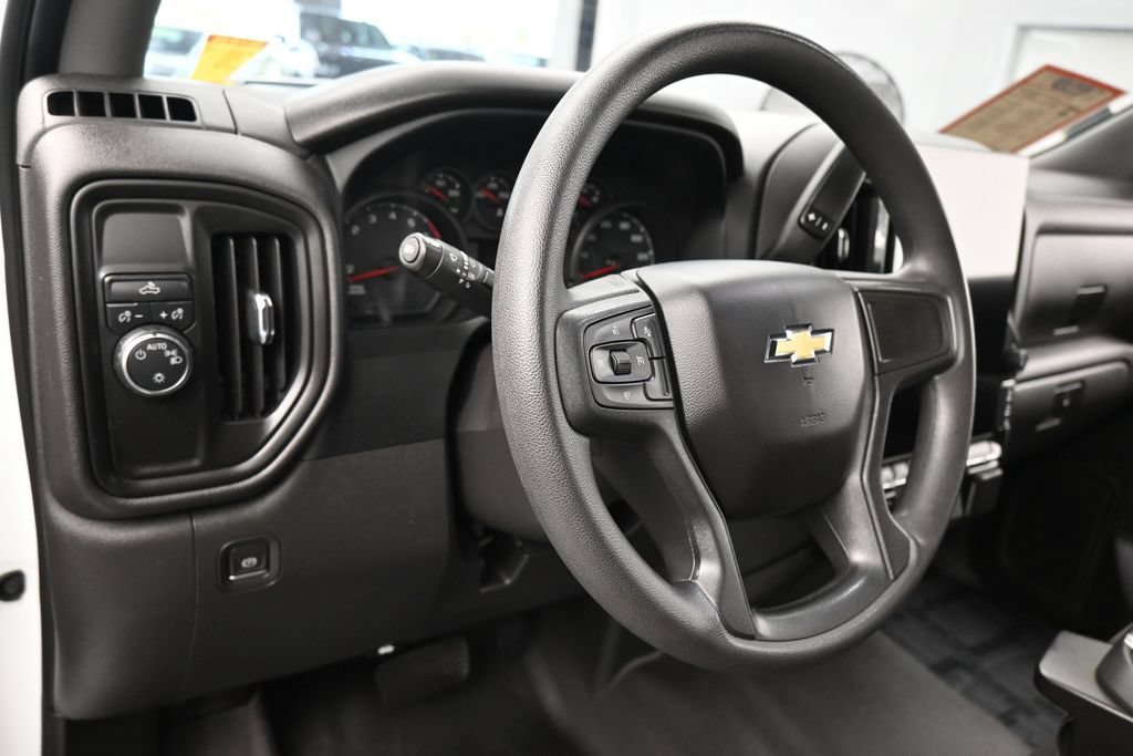 Used 2023 Chevrolet Silverado 1500 Custom RWD image 16