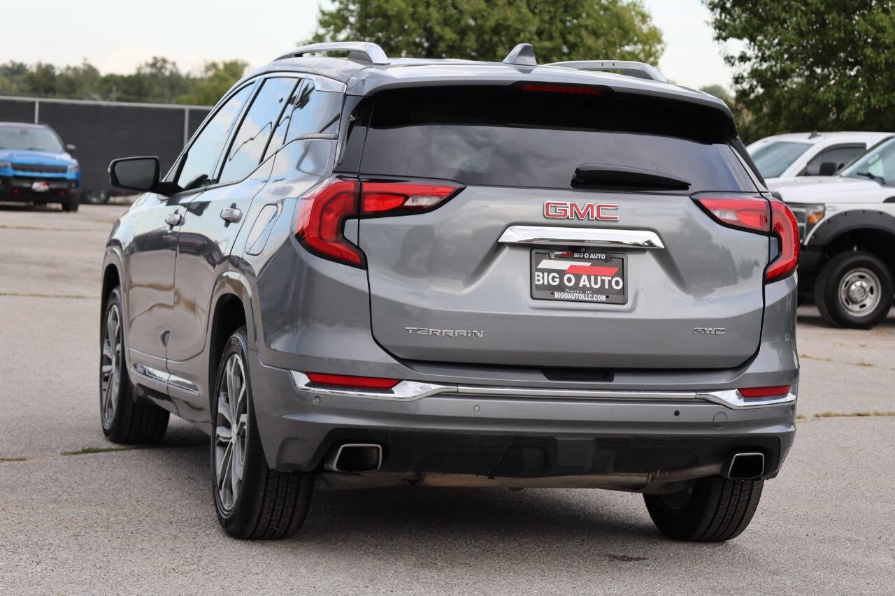 Used 2020 GMC Terrain Denali w/ Denali Premium Package image 11