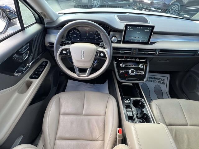 Used 2022 Lincoln Corsair AWD w/ Premium Package image 14