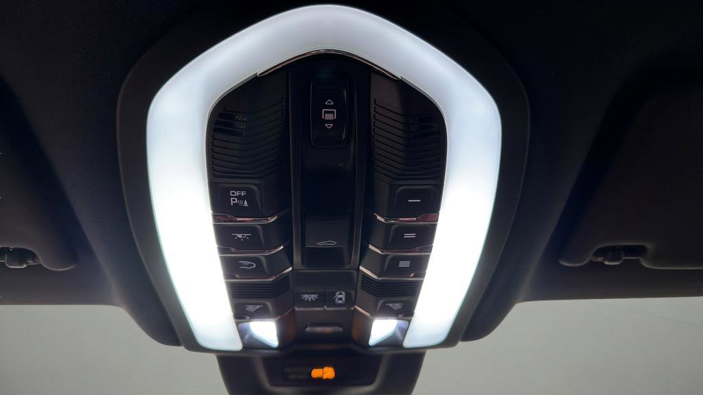 Used 2021 Porsche Macan GTS image 23