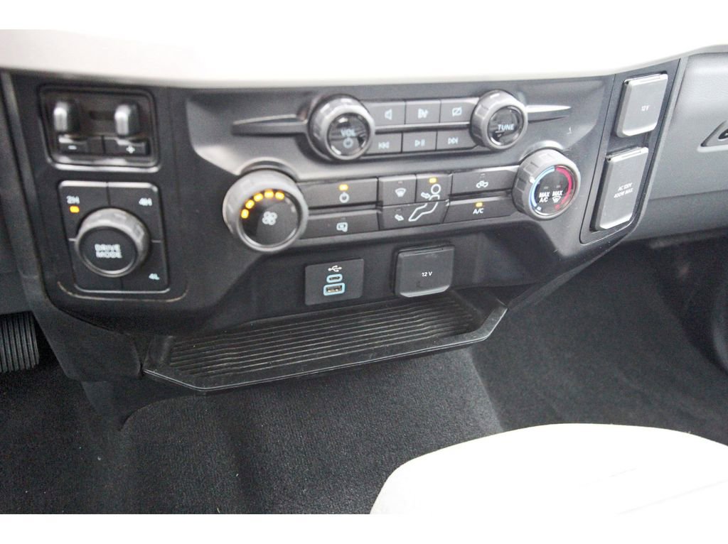 Used 2024 Ford F250 XLT image 23
