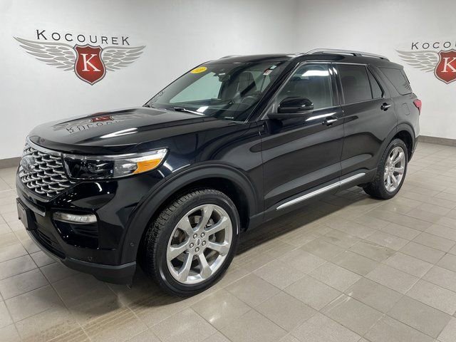 Used 2020 Ford Explorer Platinum w/ Premium Technology Package image 3