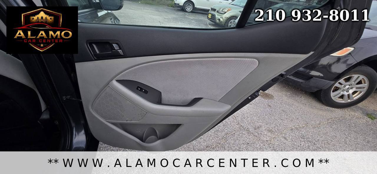 Used 2011 Kia Optima LX FWD image 22