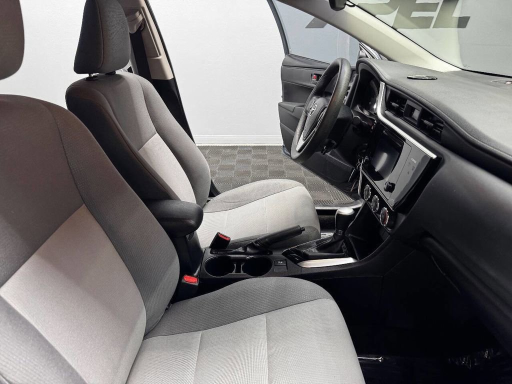 Used 2017 Toyota Corolla L FWD image 54