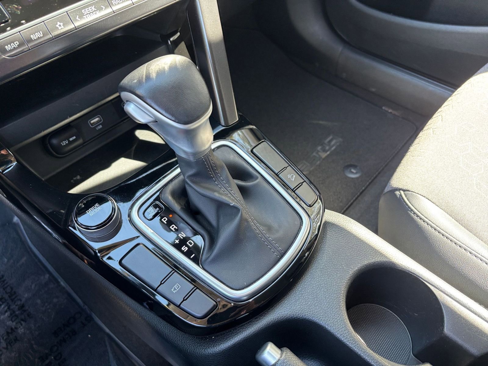 Used 2025 Kia Seltos S image 36