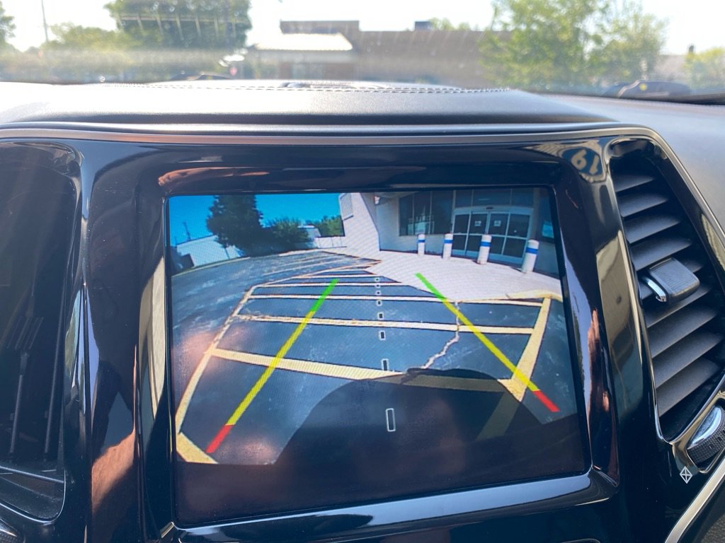 Used 2019 Jeep Cherokee Overland w/ Technology Group image 14