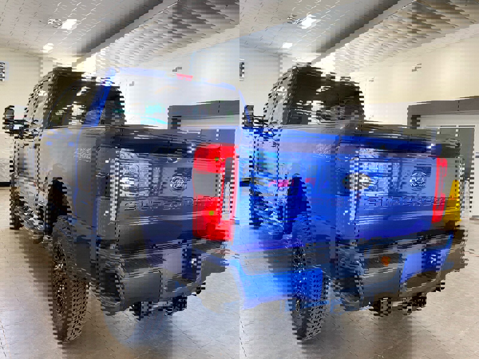 New 2026 Ford F350 Lariat w/ Black Appearance Package image 5