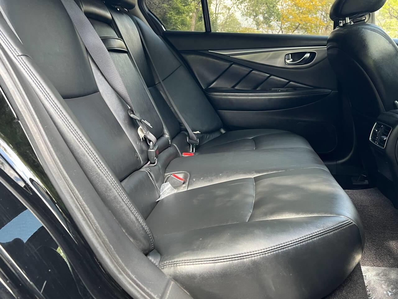 Used 2015 INFINITI Q50 Premium w/ Navigation Package RWD image 25