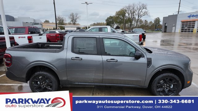 New 2026 Ford Maverick Lariat w/ Black Appearance Package AWD/4WD image 9
