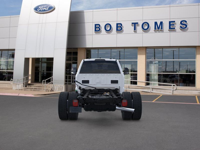 New 2025 Ford F550 4x4 Regular Cab Super Duty image 5