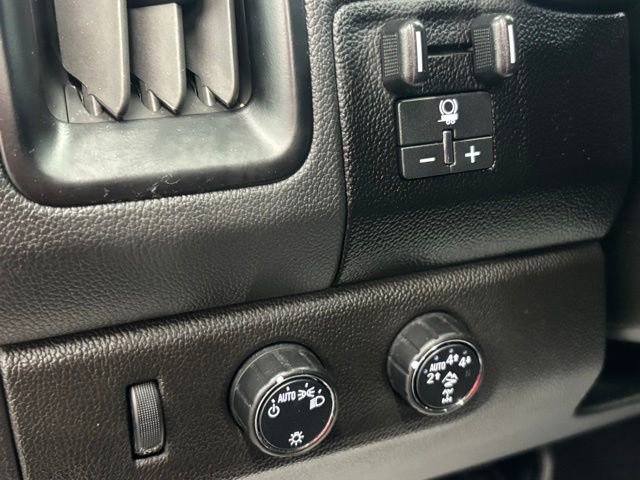 Used 2022 Chevrolet Colorado ZR2 image 18