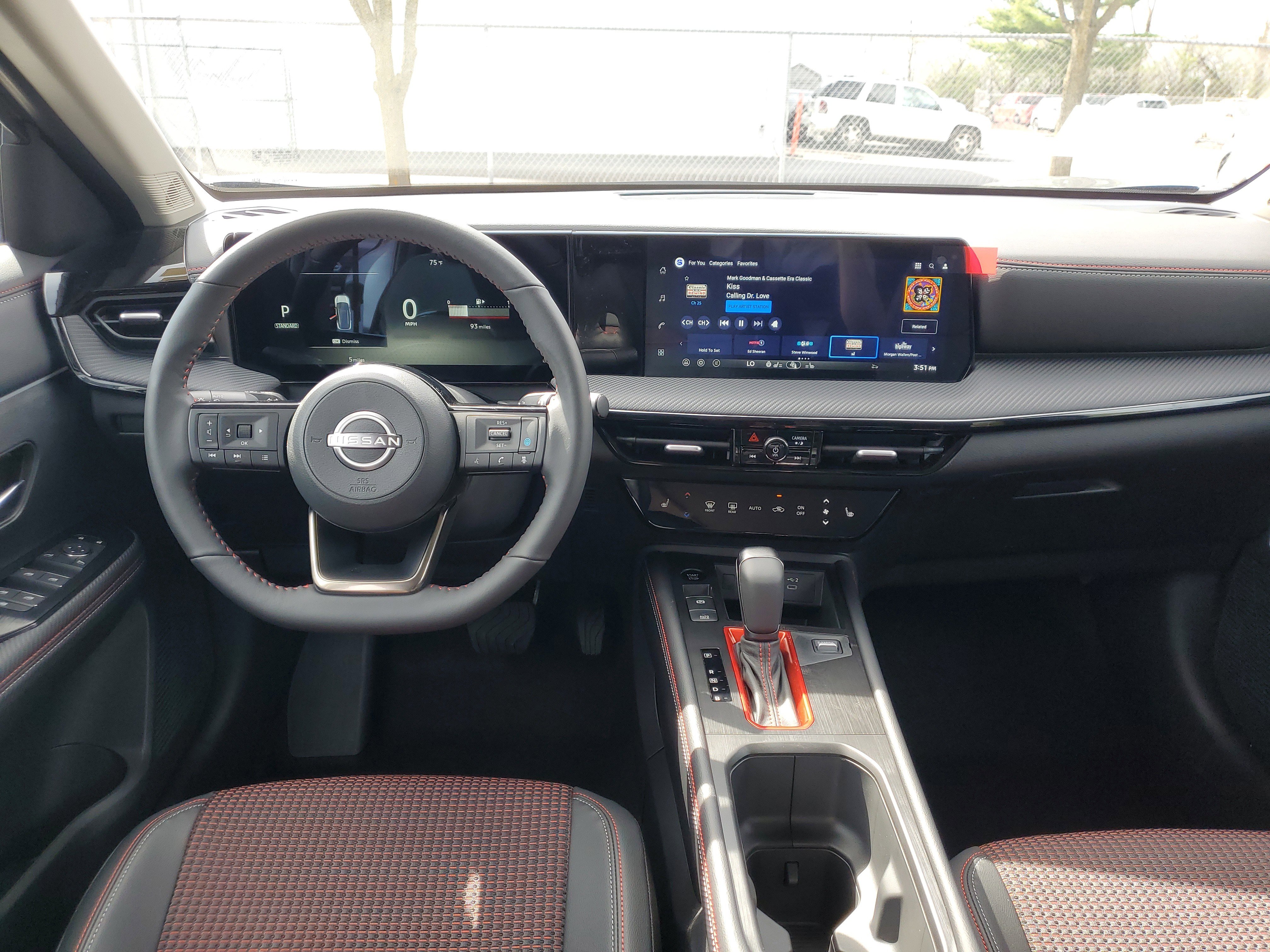 New 2026 Nissan Kicks SR w/ SR Premium Package AWD/4WD image 24