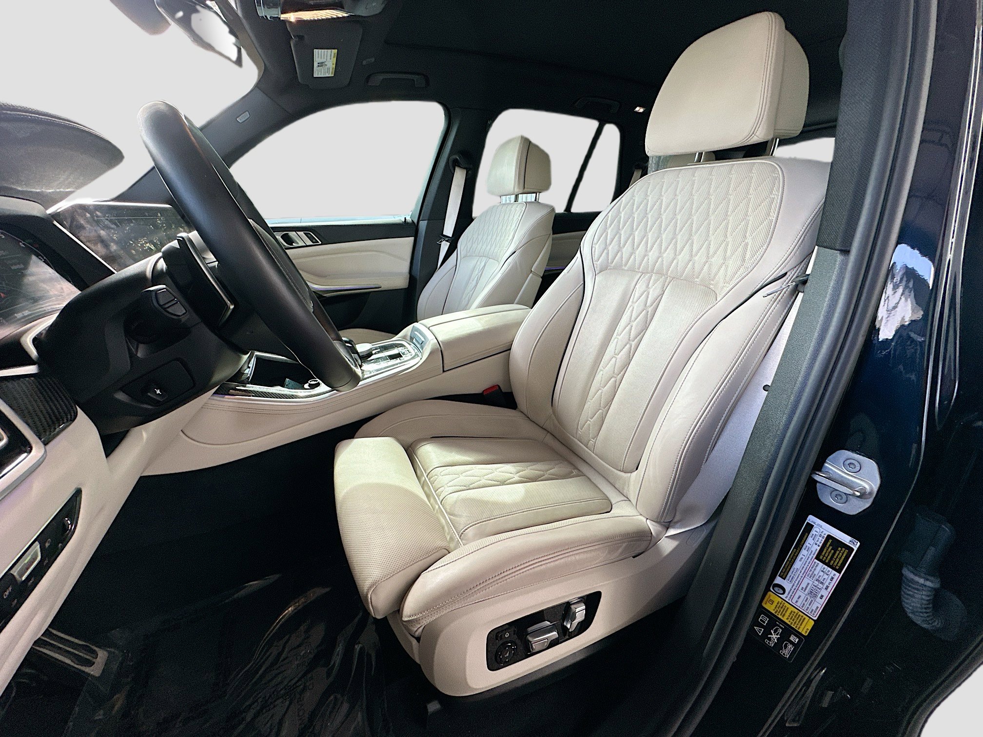 Certified 2023 BMW X5 M50i w/ Climate Comfort Package AWD/4WD image 22