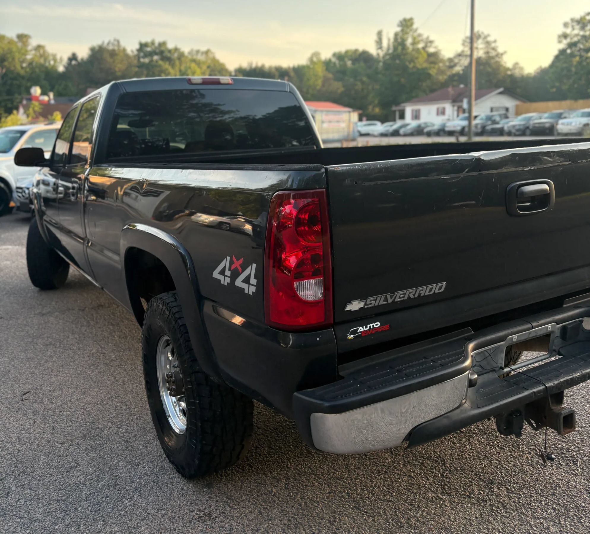 Used 2003 Chevrolet Silverado 2500 LT w/ Skid Plate Package AWD/4WD image 5