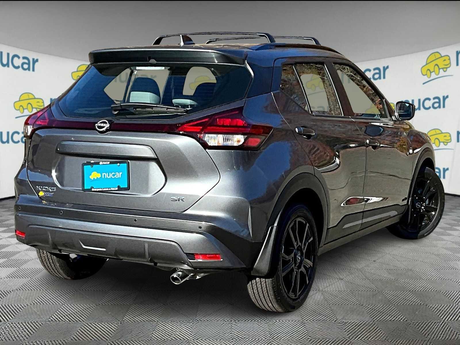 New 2024 Nissan Kicks SR w/ SR Premium Package FWD image 6
