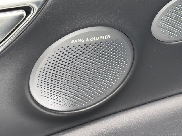 Certified 2025 Genesis GV80 2.5T Prestige AWD/4WD image 21