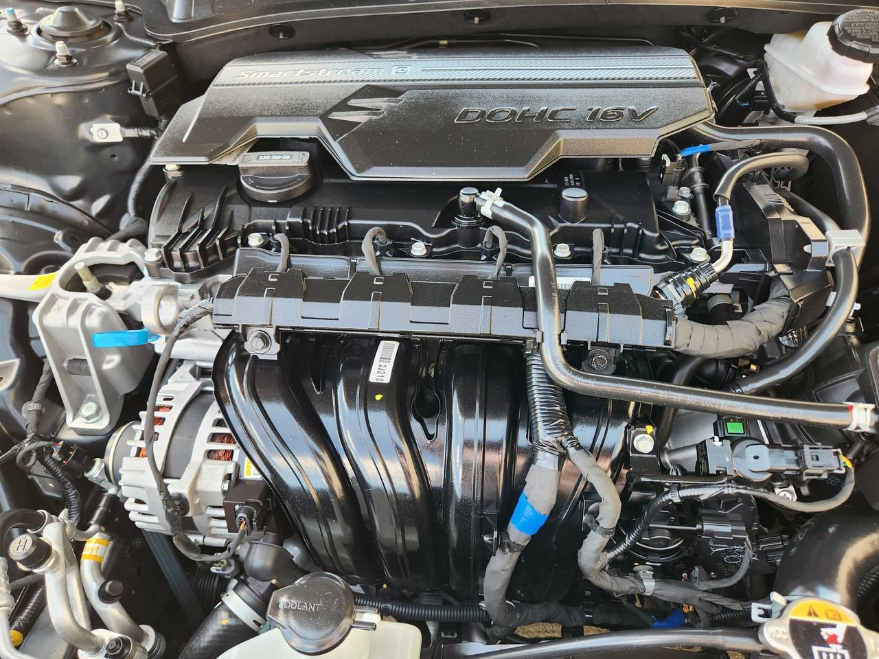 Certified 2025 Hyundai Elantra SE FWD image 29