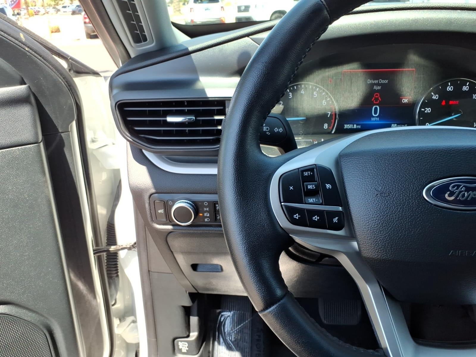 Certified 2023 Ford Explorer XLT RWD image 28