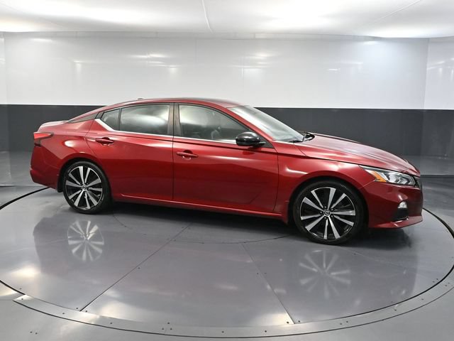Used 2019 Nissan Altima 2.0 SR FWD image 4