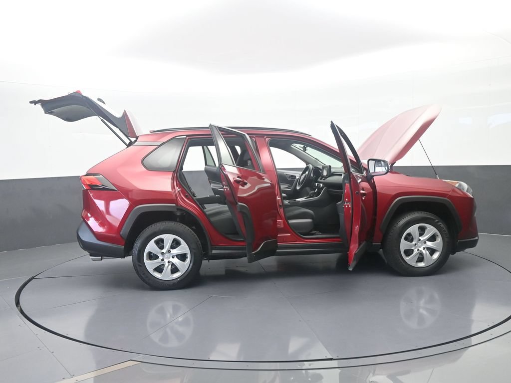 Used 2021 Toyota RAV4 LE FWD image 66