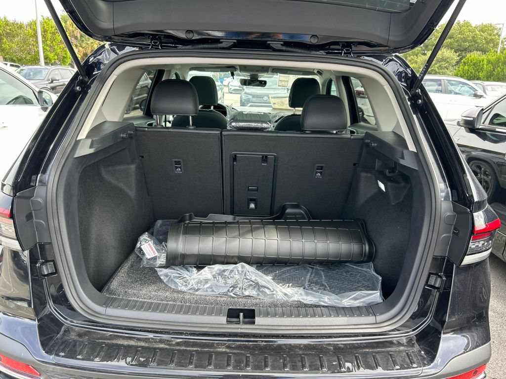 New 2026 Volkswagen Taos SEL AWD/4WD image 53