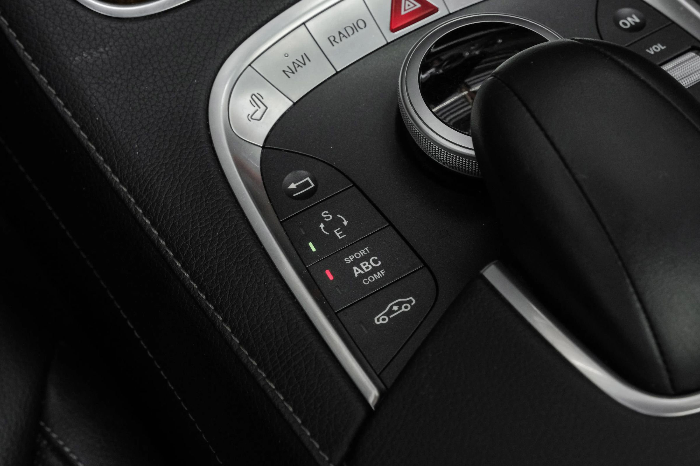Used 2014 Mercedes-Benz S 550 Sedan image 35