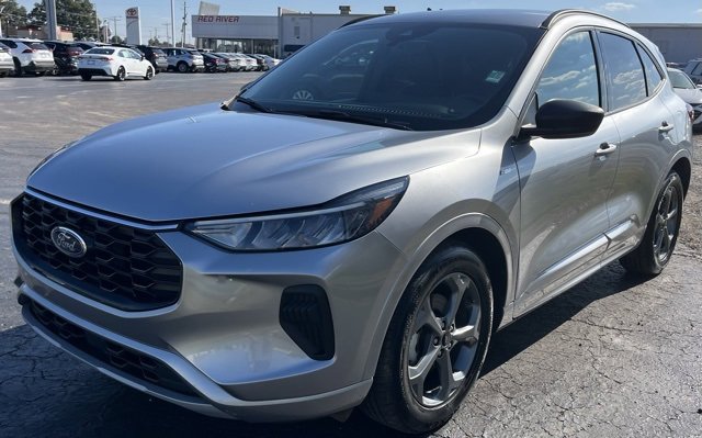 Used 2023 Ford Escape ST-Line w/ Tech Pack #1 image 4