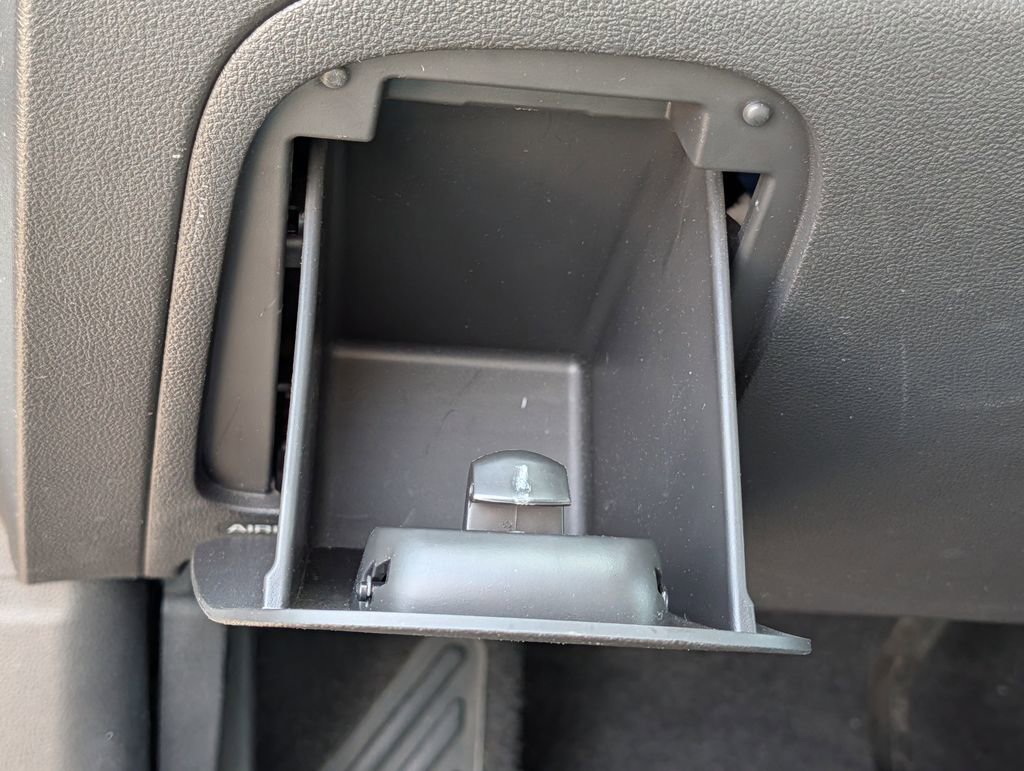 Used 2019 Buick Encore Essence w/ Safety Package II image 27