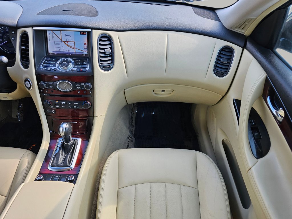 Used 2016 INFINITI QX50 AWD w/ Premium Plus Package image 4