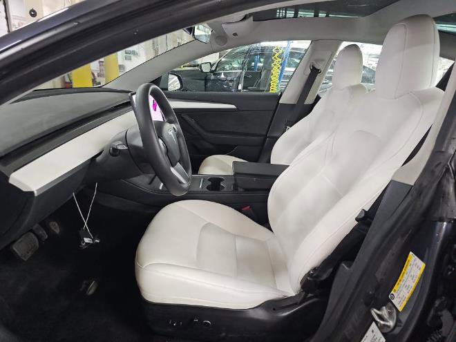 Used 2023 Tesla Model 3 Standard Range image 7