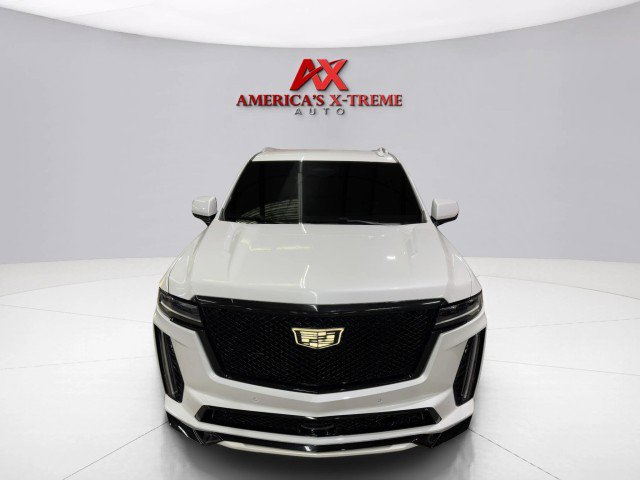 Used 2021 Cadillac Escalade Luxury image 11