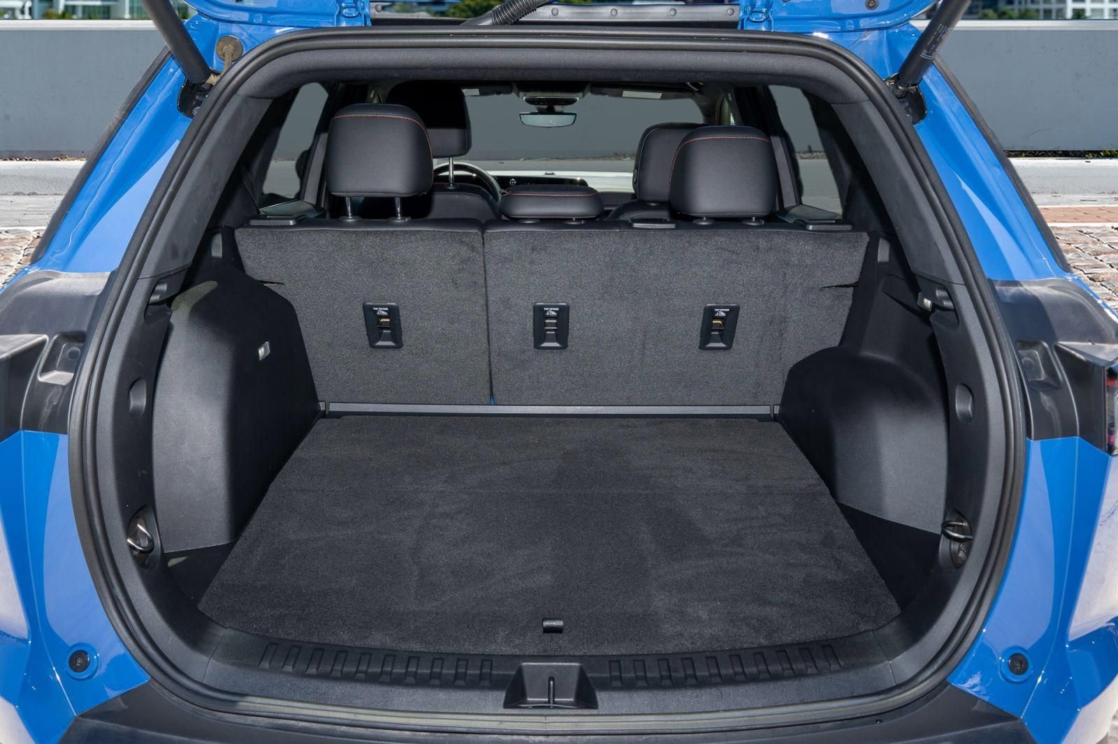 Used 2025 Chevrolet Equinox RS w/ Safety and Technology Package FWD image 9